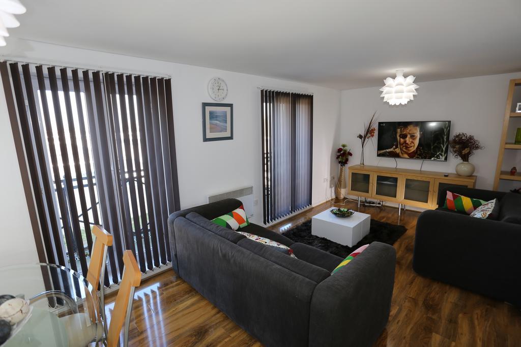 Abbeywood Station House London Apartment Exterior foto